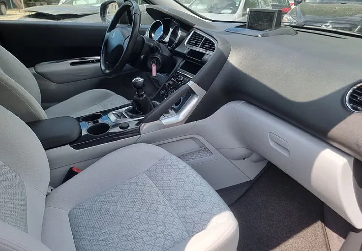 Zunanja slika - Peugeot 3008 - 1.6 THP Active - HITRI KREDIT BREZ POLOGA - 9