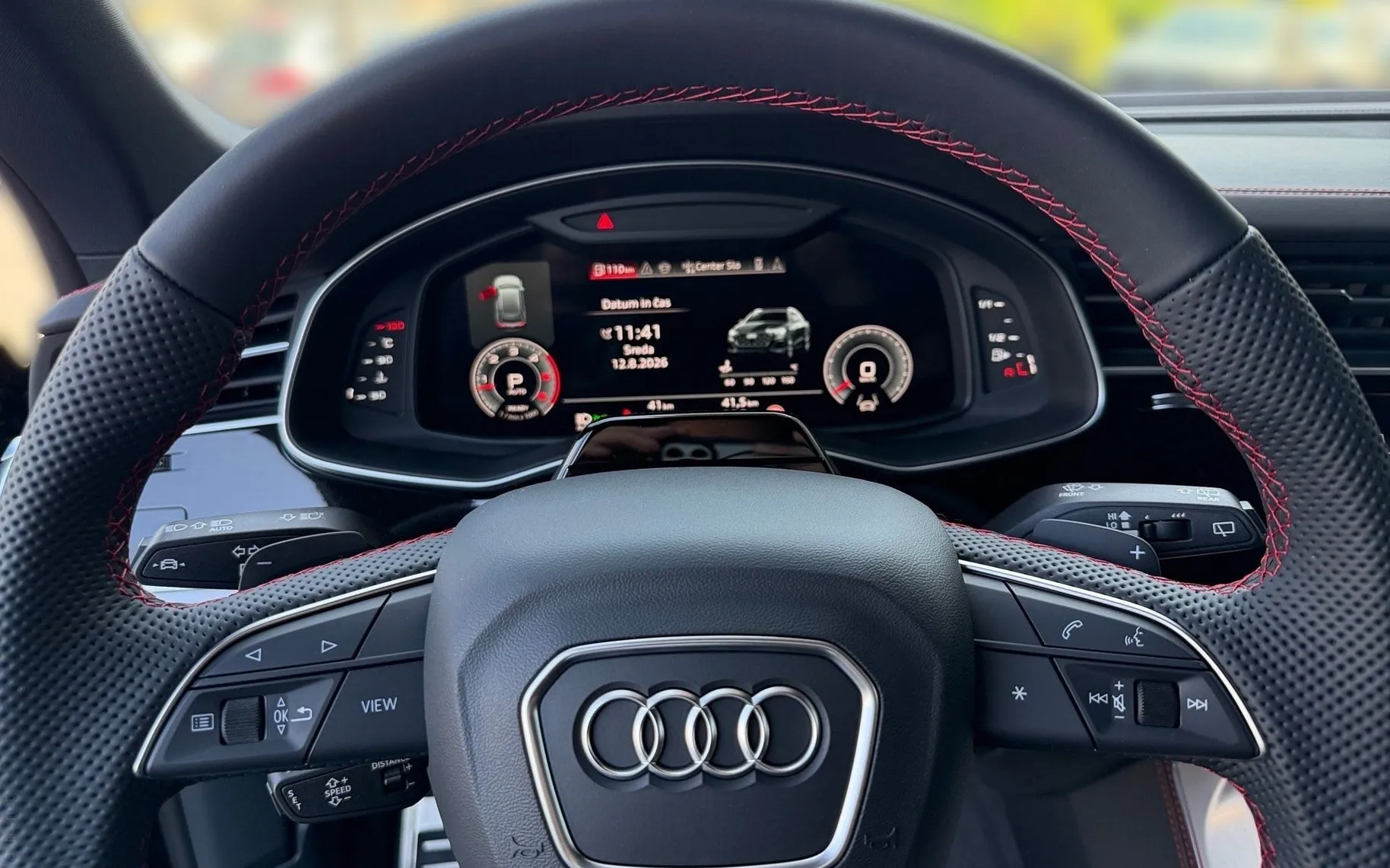 Notranja slika - Audi Q8 - quattro 50 TDI Tiptronic - 8