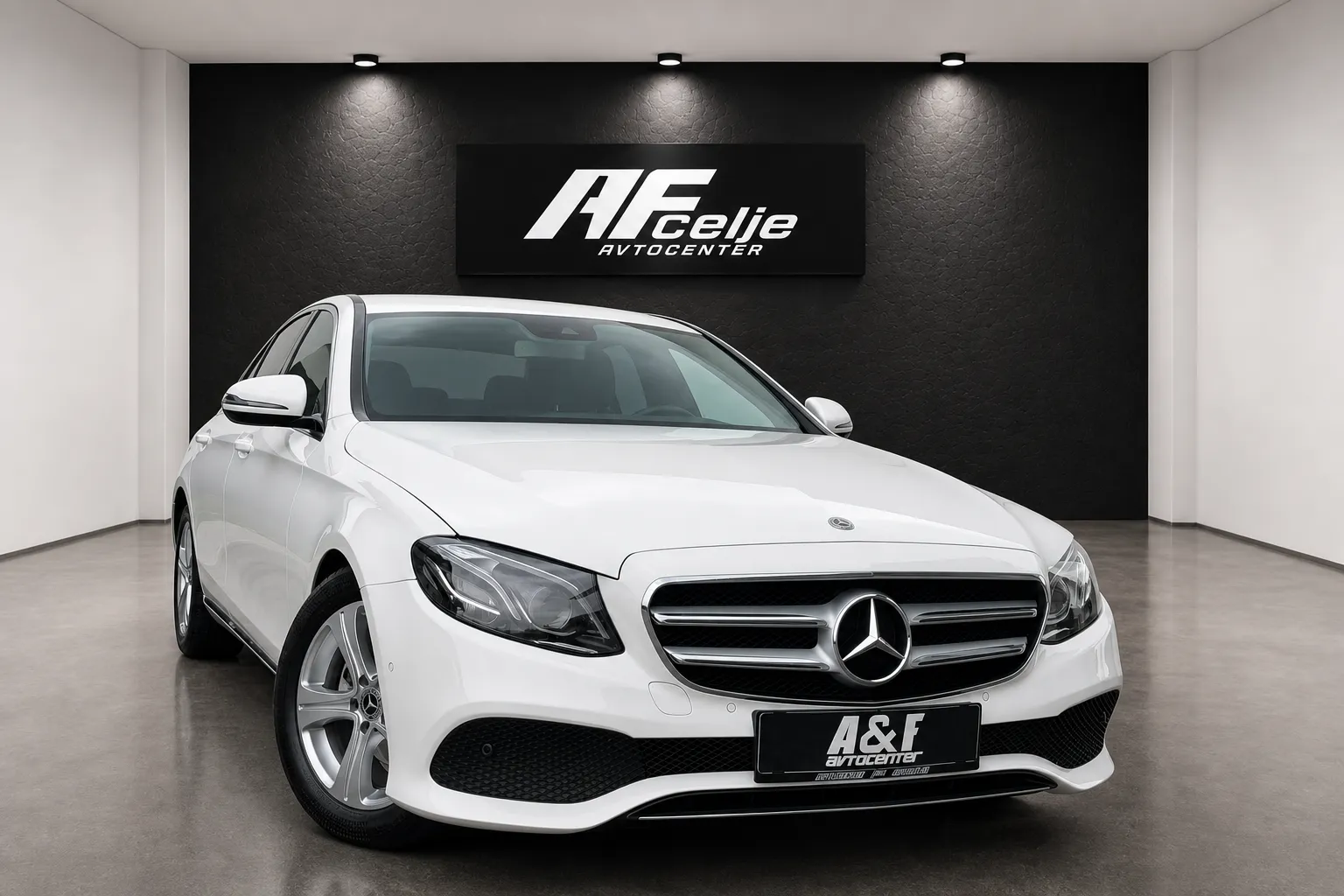 Zunanja slika - Mercedes-Benz E-Razred - 220 CDI-AVANTGARDE-MULTIBEAM-LIZING ZA TUJCE-NAV.. - 3