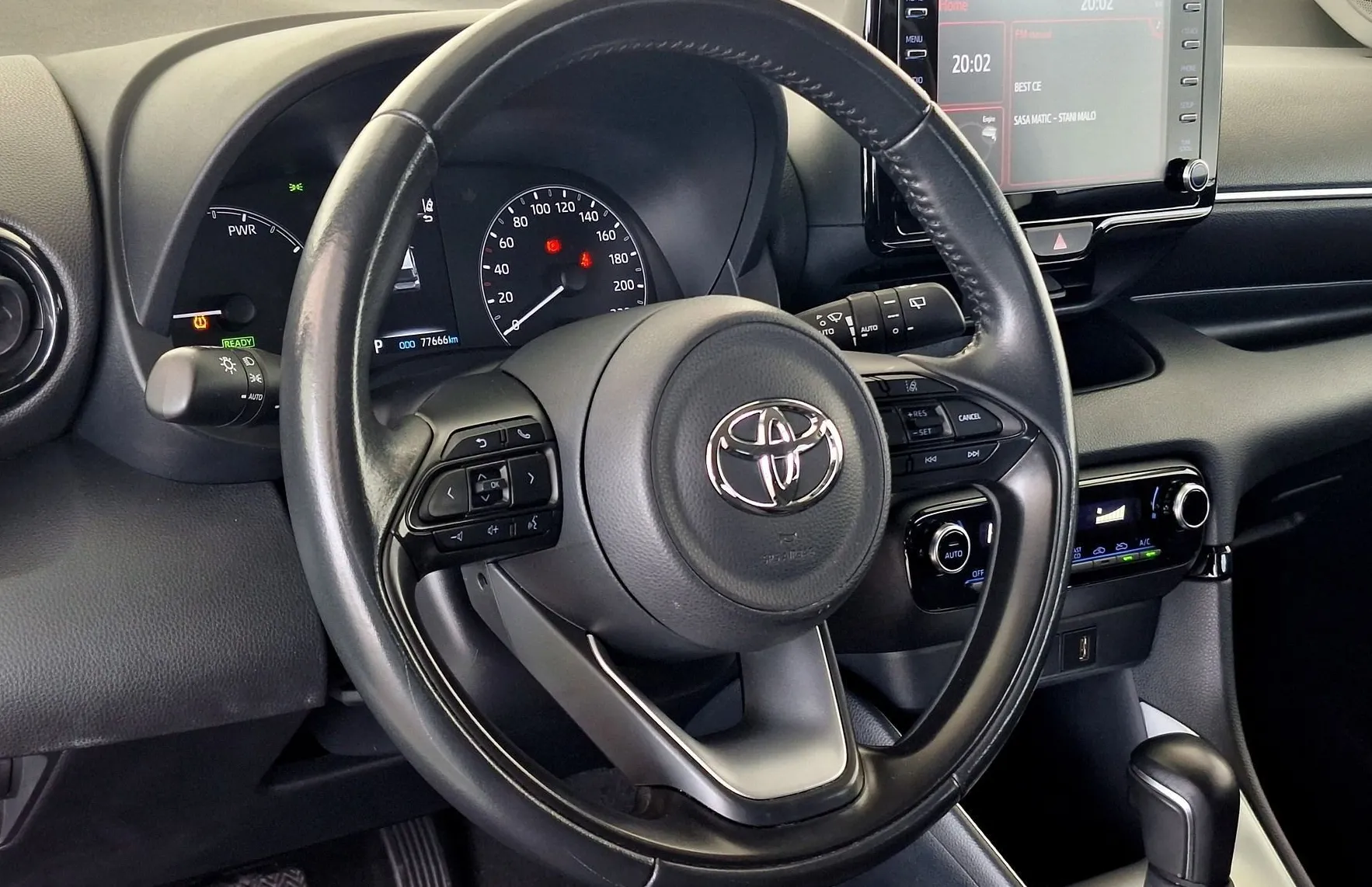 Zunanja slika - Toyota Yaris - 1.5 VVT-i hibrid Sol MY22 E-CVT - 17