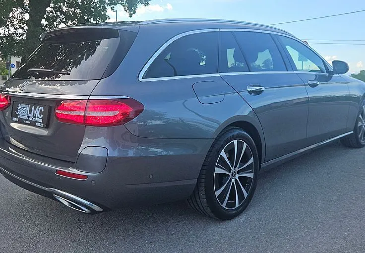 Zunanja slika - Mercedes-Benz E-Razred - E 300De 276ks °FULL LED° °VIRTUAL°18-COL°°ZRAČNO° - 5