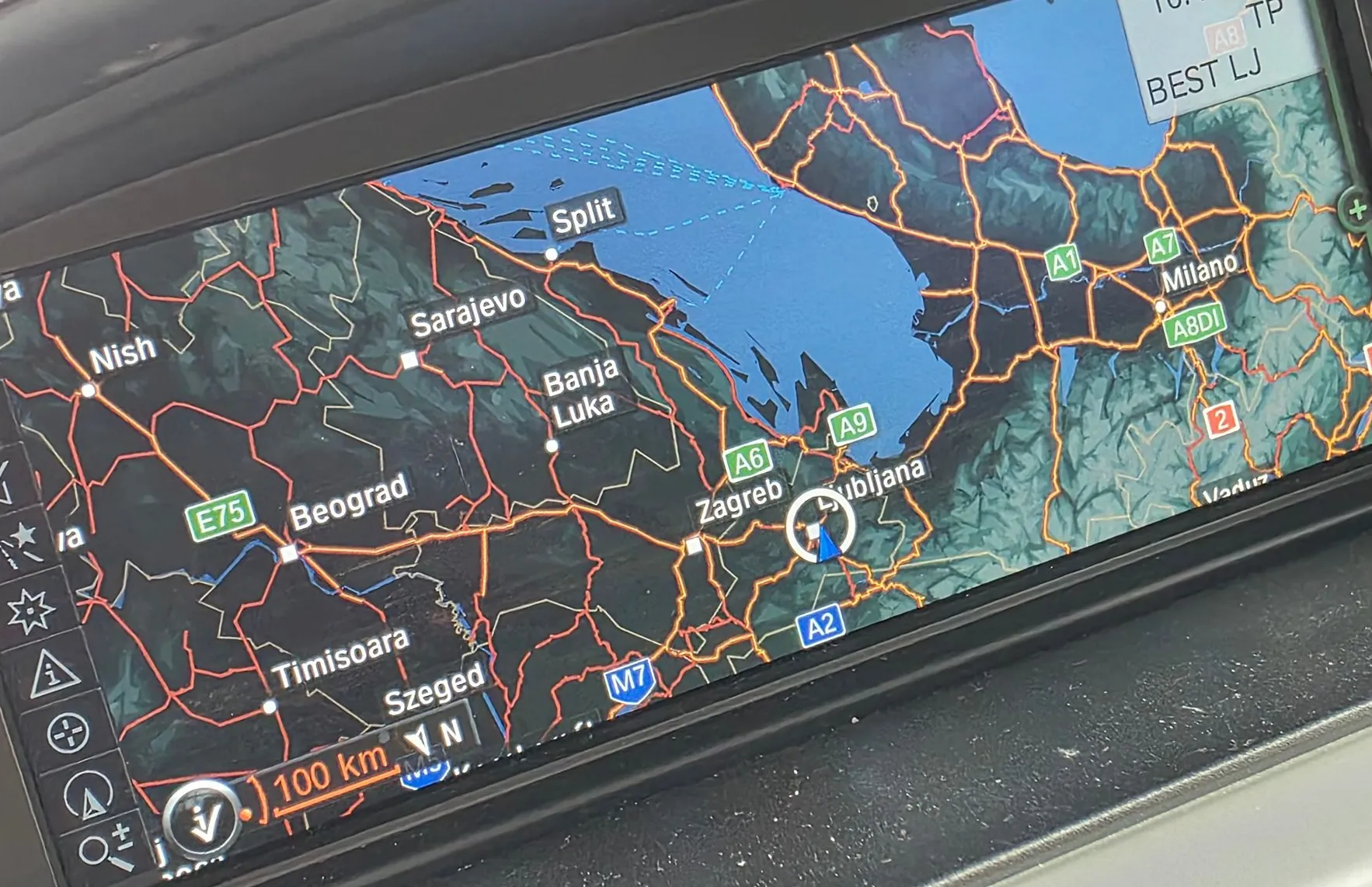 Zunanja slika - BMW Serija 3 - Touring: 318D TOURNING PROF. NAVI-ALU PLATIŠČA-PDC - 15