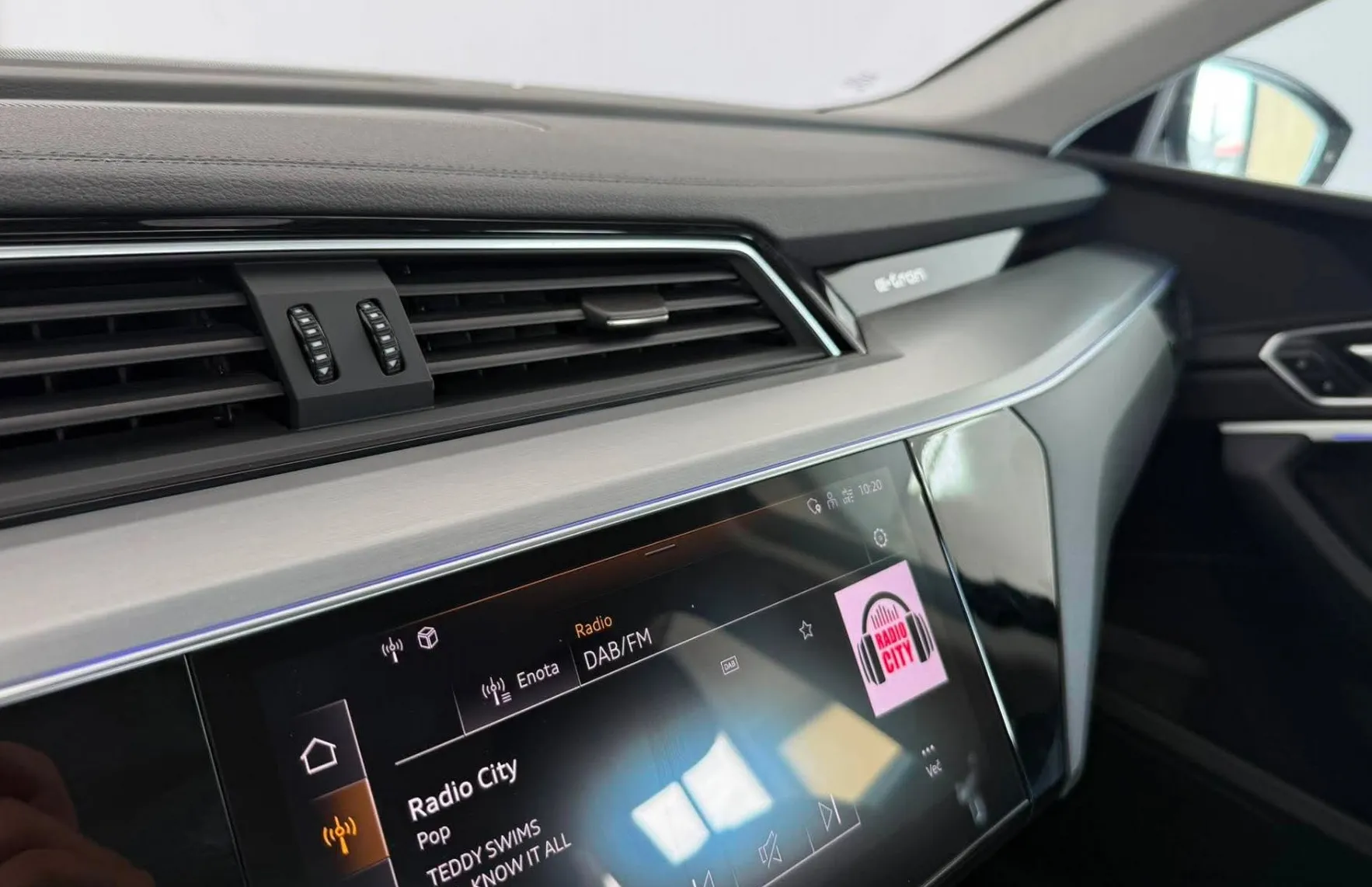 Zunanja slika - Audi e-tron - 55 quattro Advanced.KAMERA.LED.USNJE.NAVI.4X4.ACC - 10