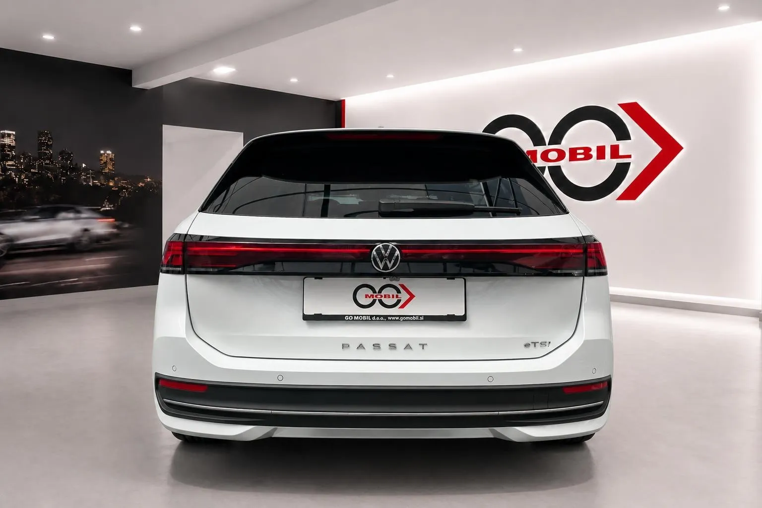 Zunanja slika - Volkswagen Passat Variant - 1.5 eTSI Business DSG- LED.360kam.memory.asistence - 6