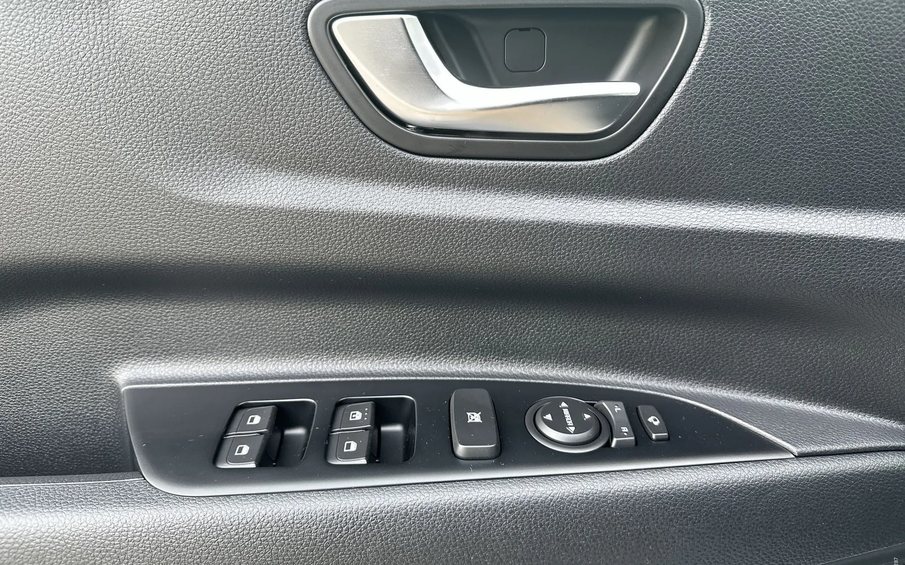 Notranja slika - KIA Stonic - 1.0 T-GDi EX Pulse DCT - 19
