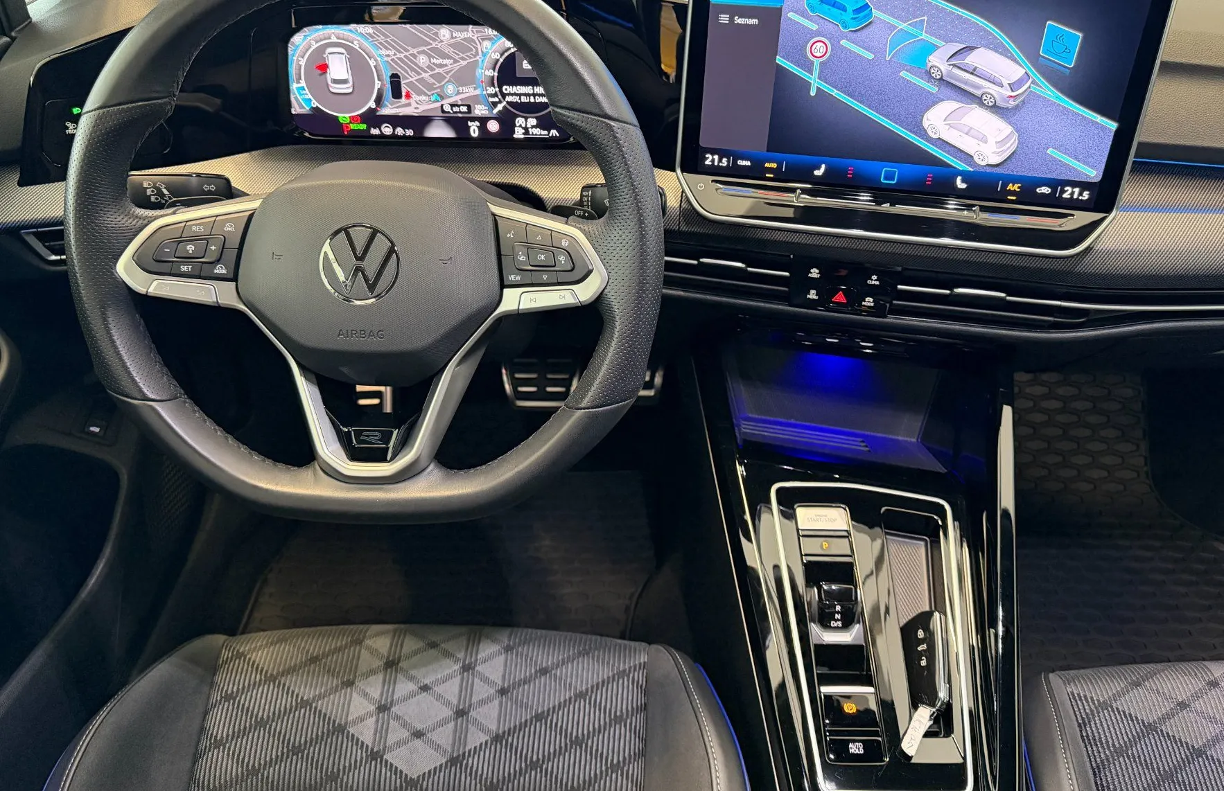 Zunanja slika - Volkswagen Golf - Variant R-Line 1.5 eTSI DSG SLO 1.Lastnik-GARANCIJA-MATRIX - 8