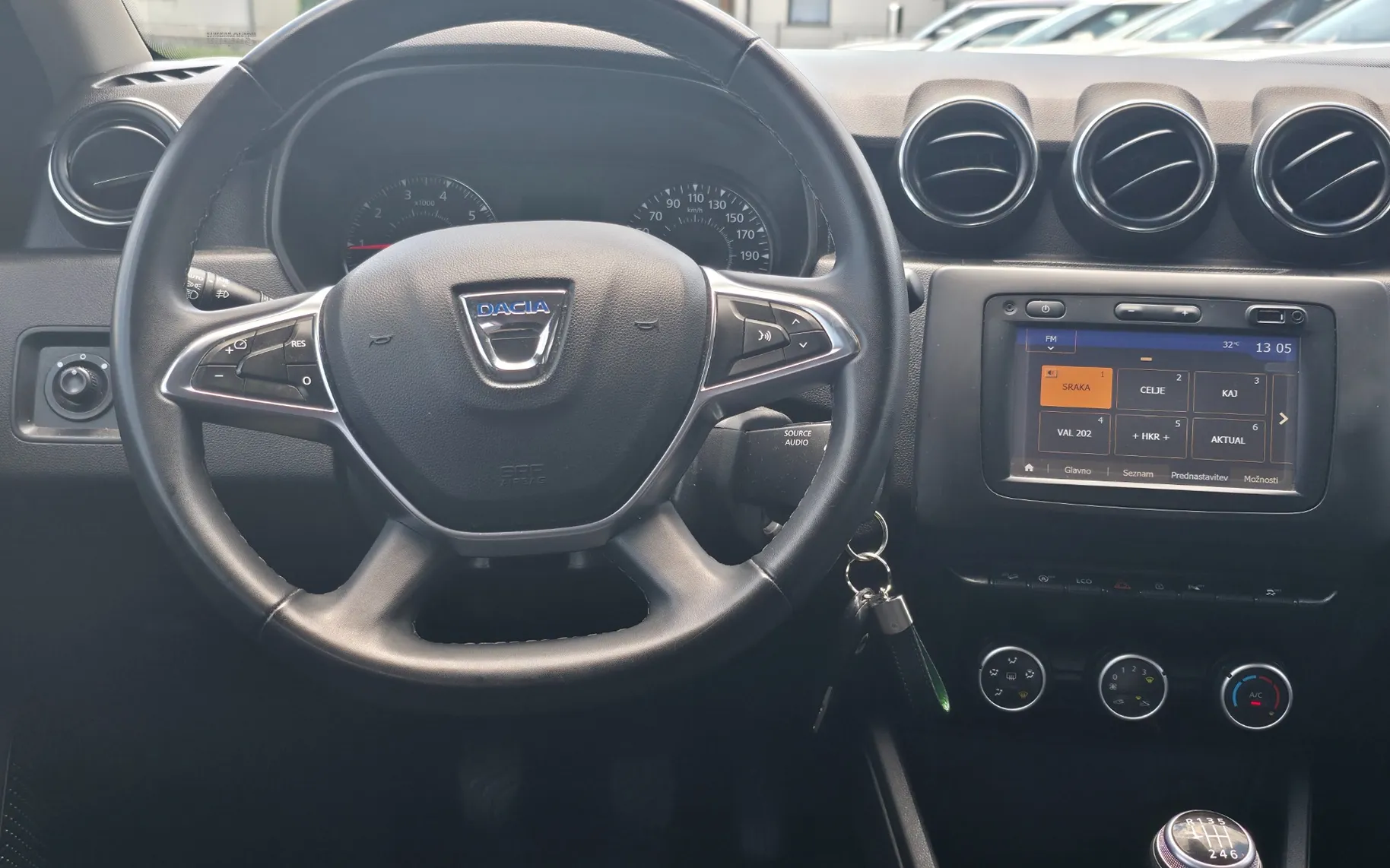 Zunanja slika - Dacia Duster - 4x4 1.2 TCe Comfort - 8