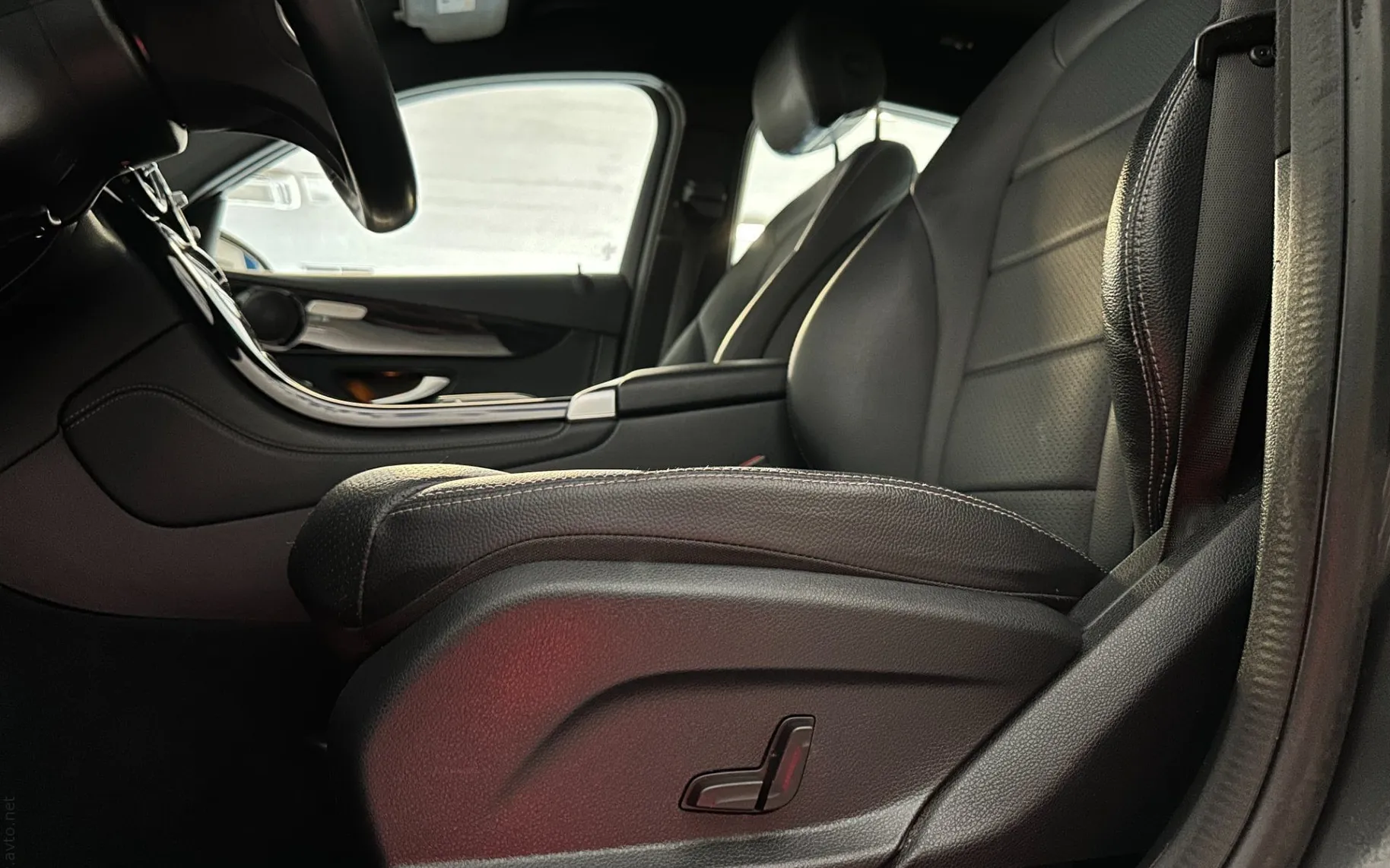 Notranja slika - Mercedes-Benz GLC coupe - 220d|4Matic|AMG Line|Kamera|Kljuka|SLO|1.Lastnik|. - 11
