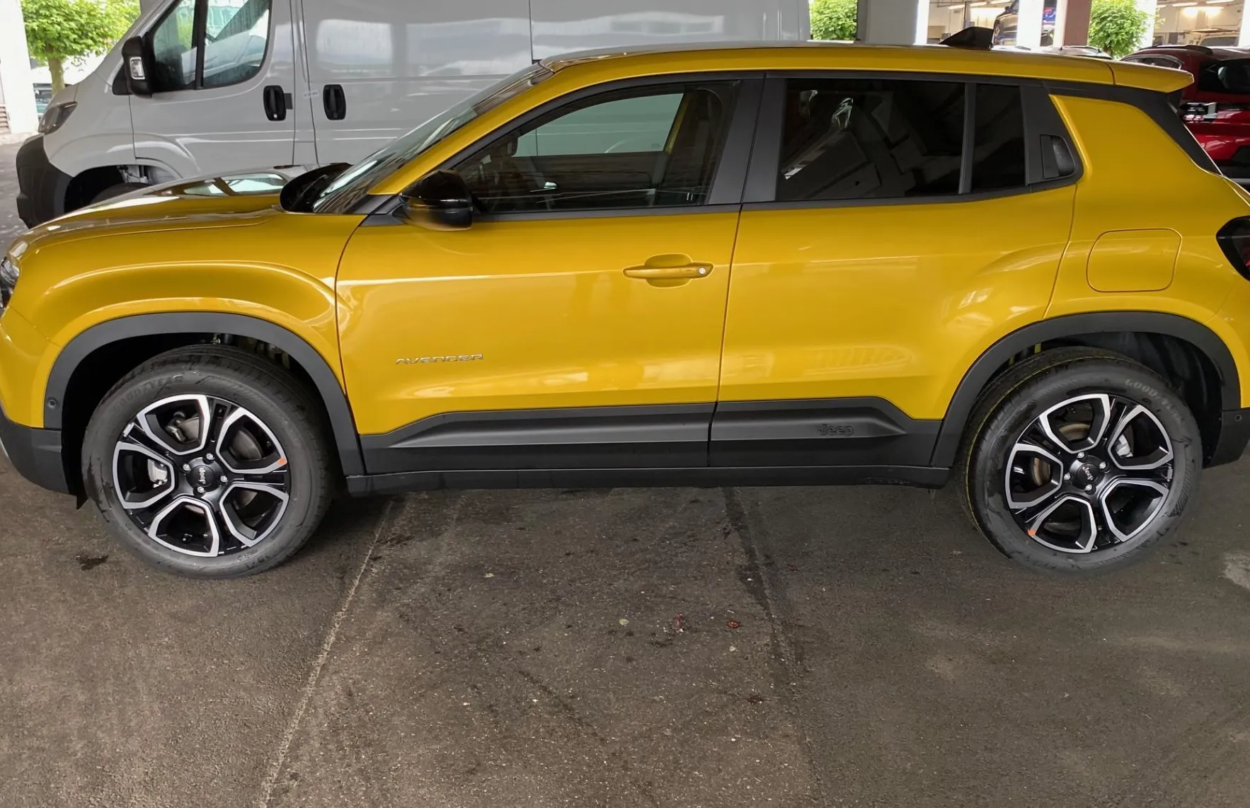 Zunanja slika - Jeep Avenger - Summit 1.2 E-DCT6 MHEV 100 - 3