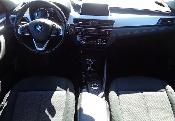 Zunanja slika - BMW X2 - serija : xDrive 20d Avt- LED ŽAROMETI -KAMERA -NAVI - 6