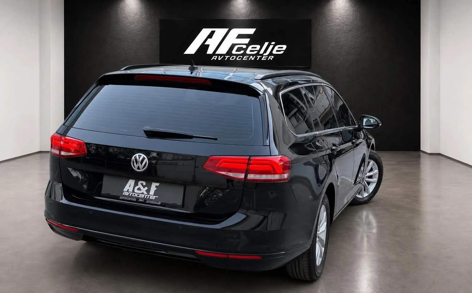 Zunanja slika - Volkswagen Passat Variant - 2.0 TDI-H LINE-LIZING ZA TUJCE-ACC-NAVI-4X KLIMA- - 5