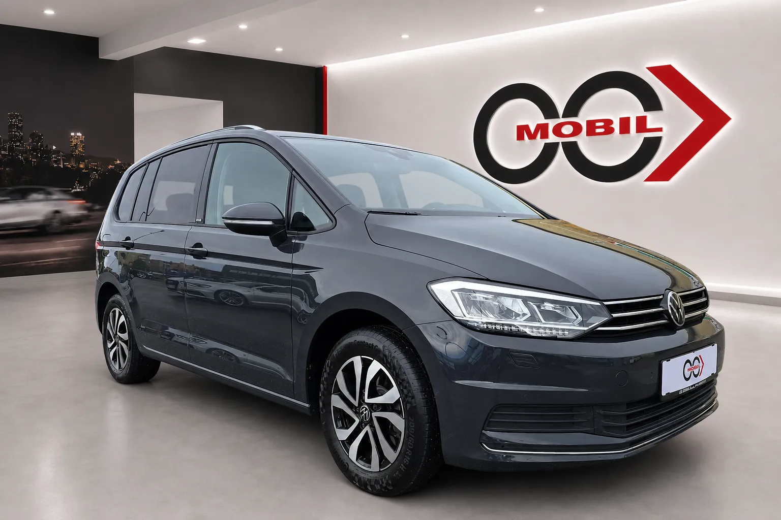Zunanja slika - Volkswagen Touran - 2.0 TDI Active DSG - LED.virtual.kamera.navi.asi.. - 3