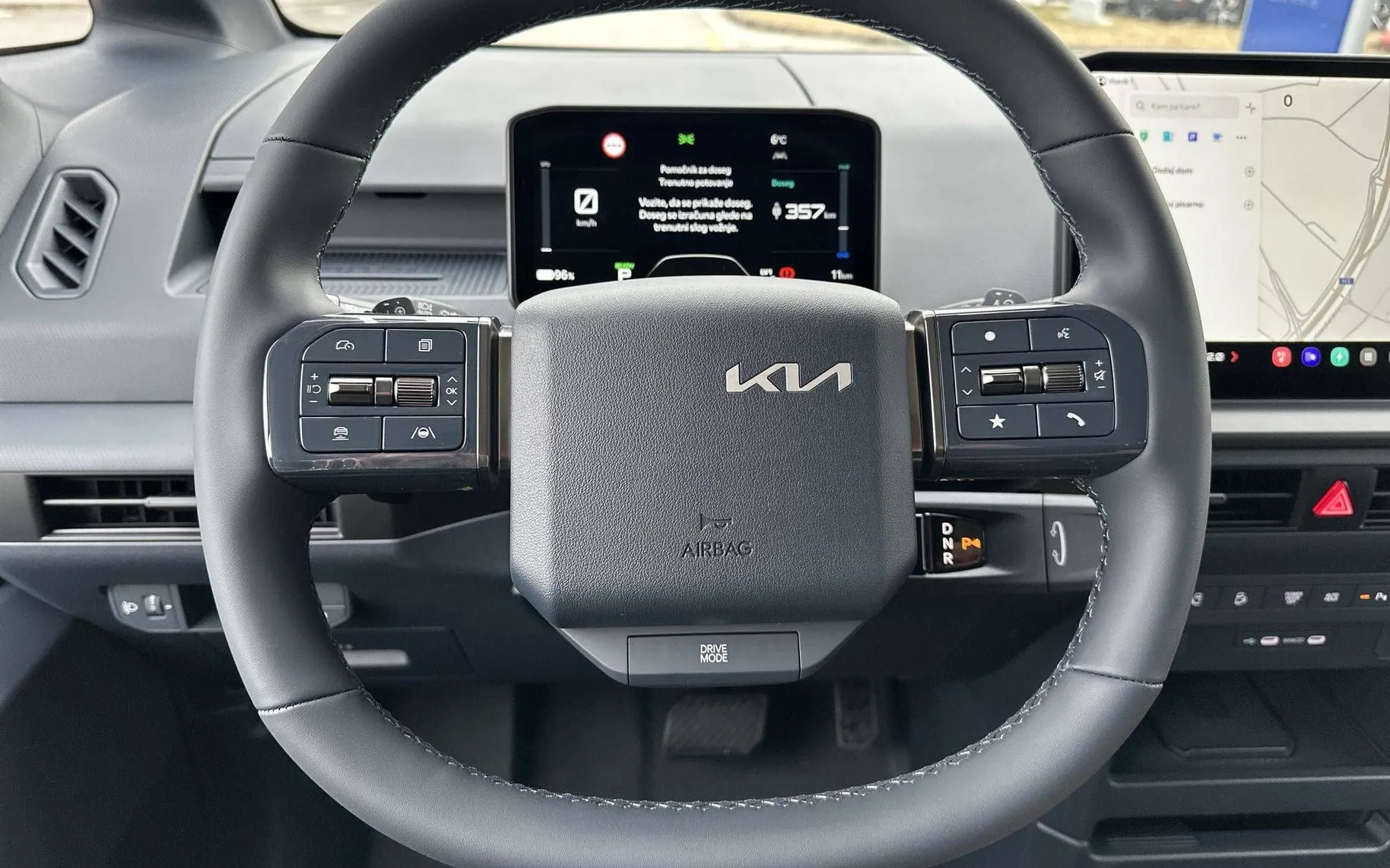 Notranja slika - KIA PV5 - 71.2 kWh baterija 120 kW 163 KS  Quantum... - 14