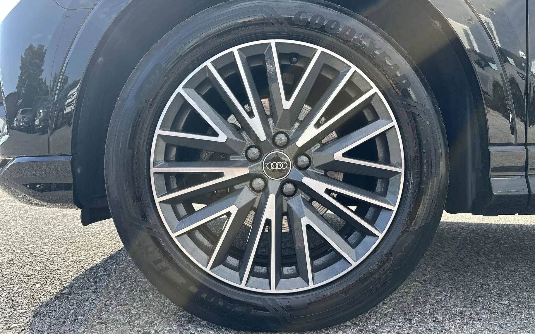Notranja slika - Audi Q3 - 35 TDI SPORT S tronic - 9