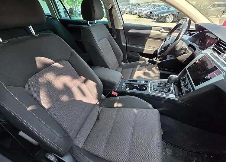 Zunanja slika - VW Passat - Variant 1.6 TDI DSG HIGHLINE LED-NAVI-VIRTUAL-ALU PLATIŠČA - 13