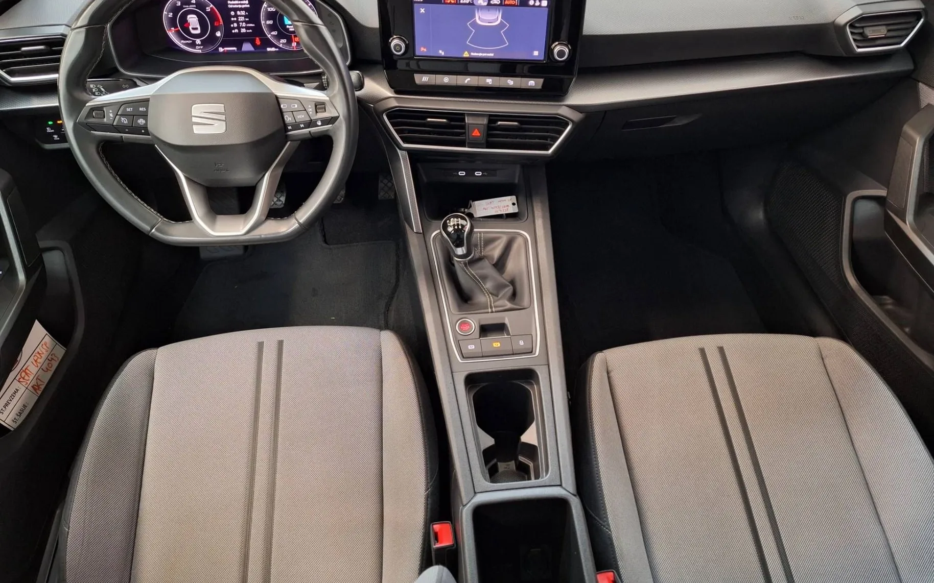 Notranja slika - Seat Leon - 2.0 TDI  STYLE ST - 7