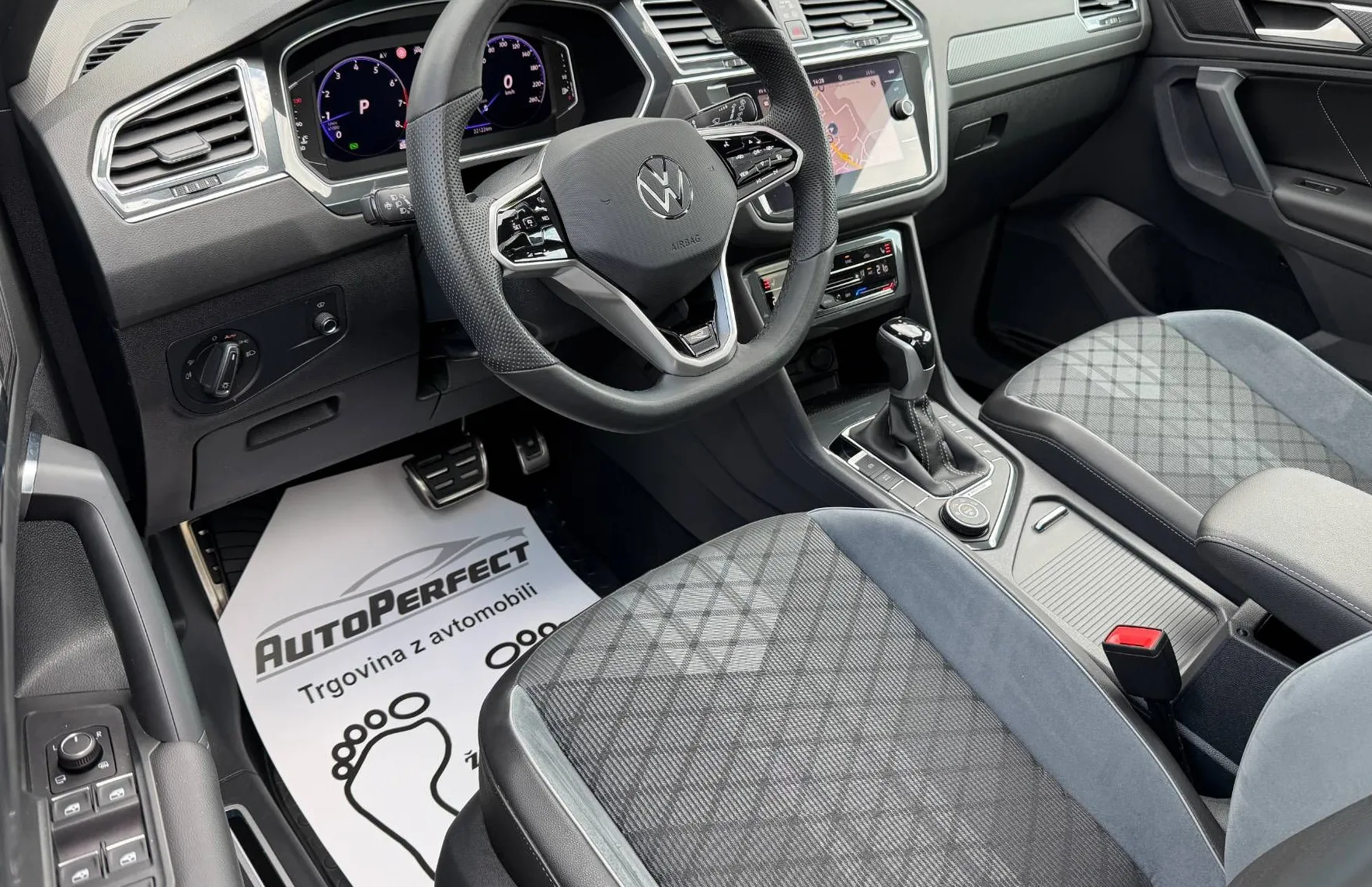 Zunanja slika - Volkswagen Tiguan - 2.0 TSI 4M R-Line DSG |HUD|KAM|PANO|IQ LIGHT|... - 9