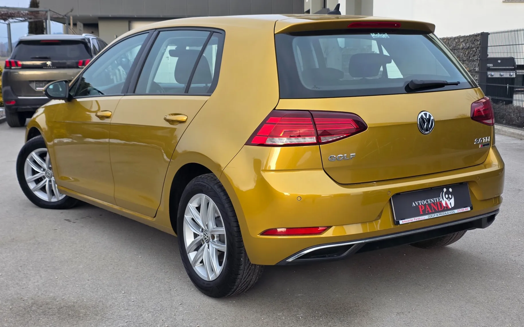 Zunanja slika - Volkswagen Golf - 2,0 TDI BMT Highline 4x4 - 3