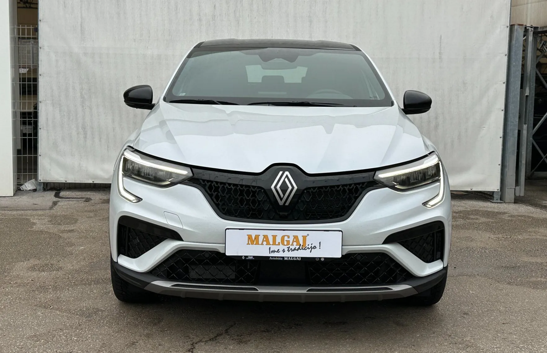 Zunanja slika - Renault Mégane Conquest - Megane Conquest Techno MHEV 140TCe Auto F1+dvobarvna izvedenka - 2