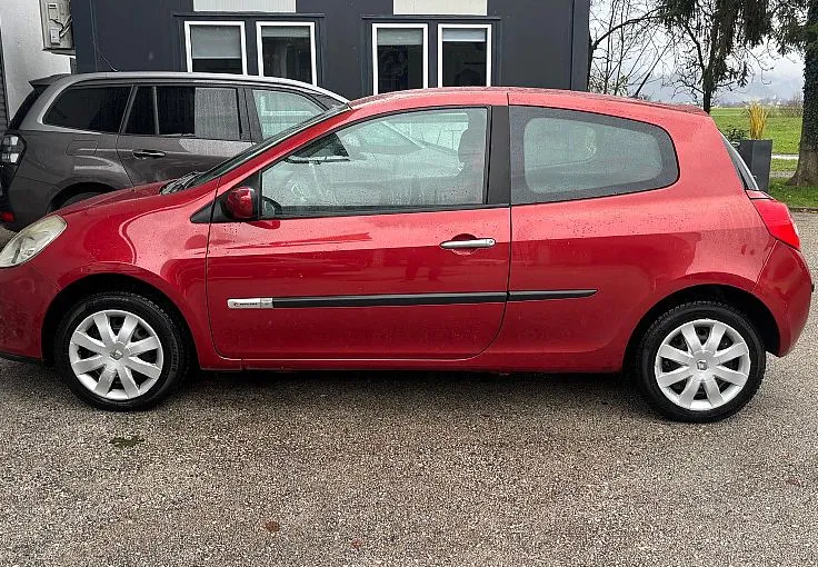 Zunanja slika - Renault Clio - 1.5 dCi Rip Curl - 8