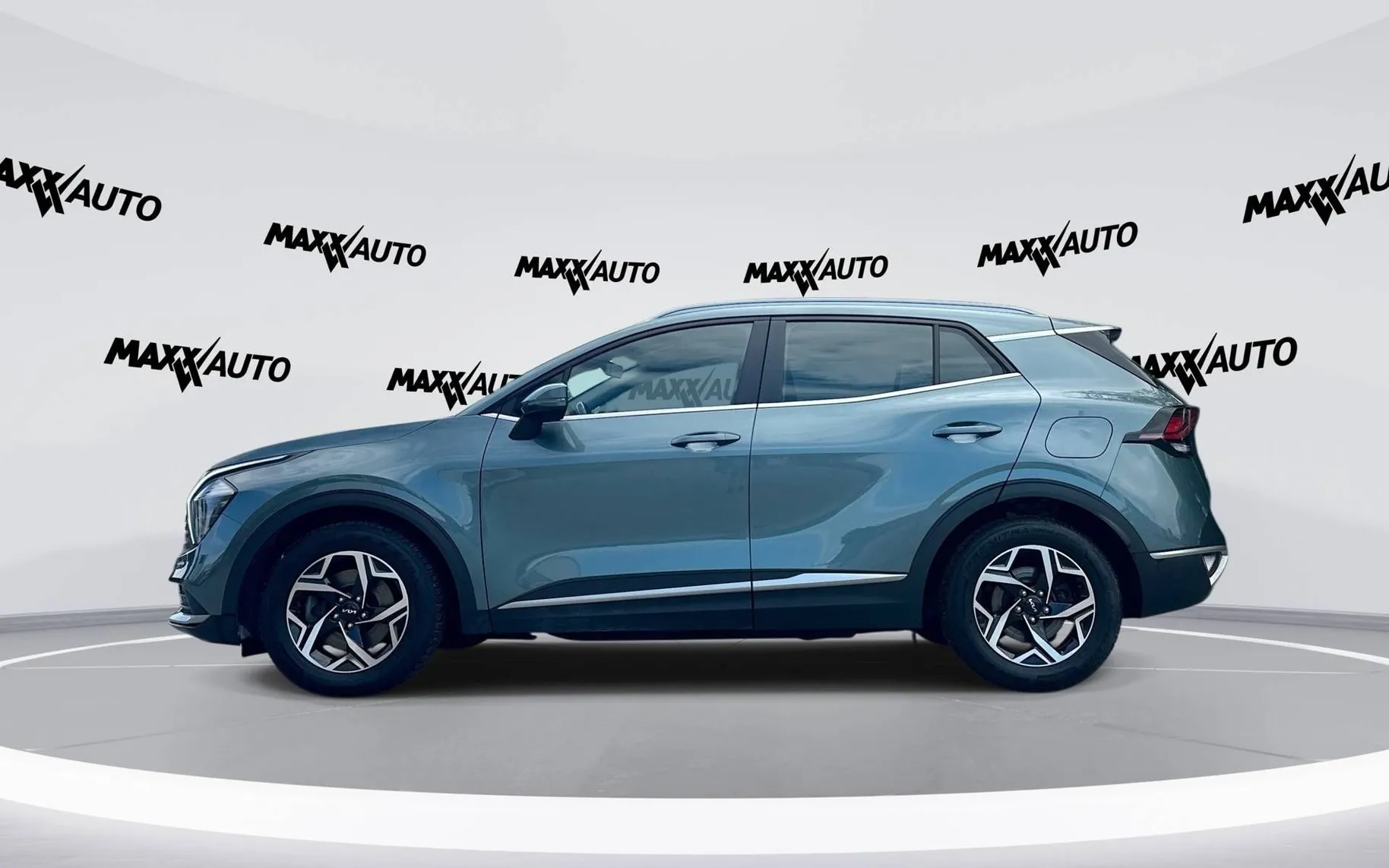 Notranja slika - KIA Sportage - 2WD 1.6 T-GDI MHEV LX Fresh ISG DCT - 8