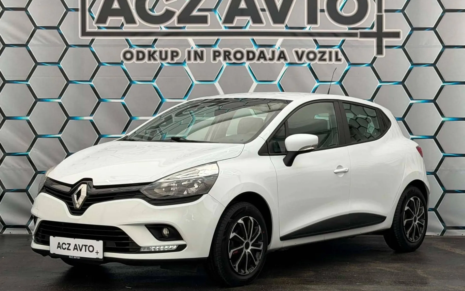Zunanja slika - Renault Clio - 1.5 DCI•OPRAVLJEN VELIK SERVIS•FACELIFT•TEMPOMAT•. - 3