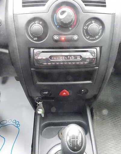 Zunanja slika - Renault Mégane - Megane 1.4 16V NA POLOŽNICE - FINANCIRANJE BREZ POLOGA - 9
