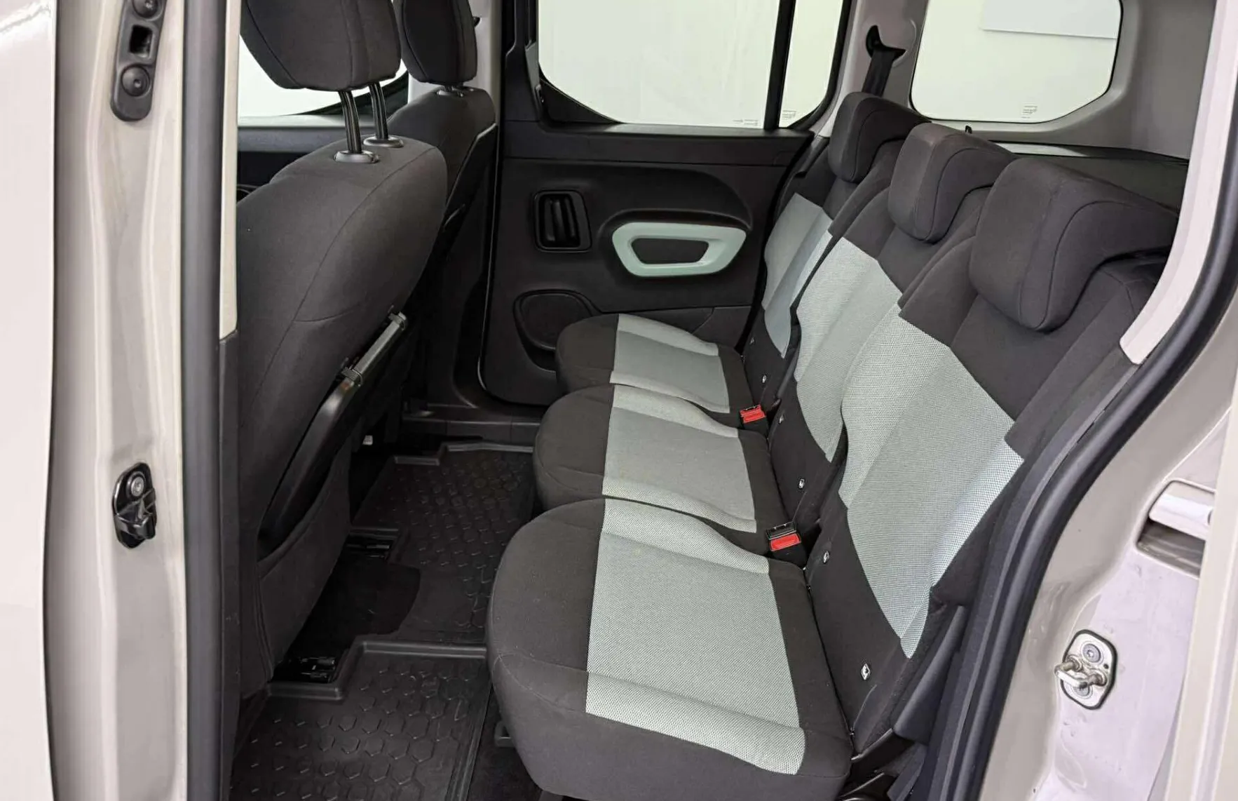 Zunanja slika - Citroën Berlingo - BlueHDi 96 kw.NAVI.PDC. AUTOMATIK.SLOVENSKI+4 GUM - 22
