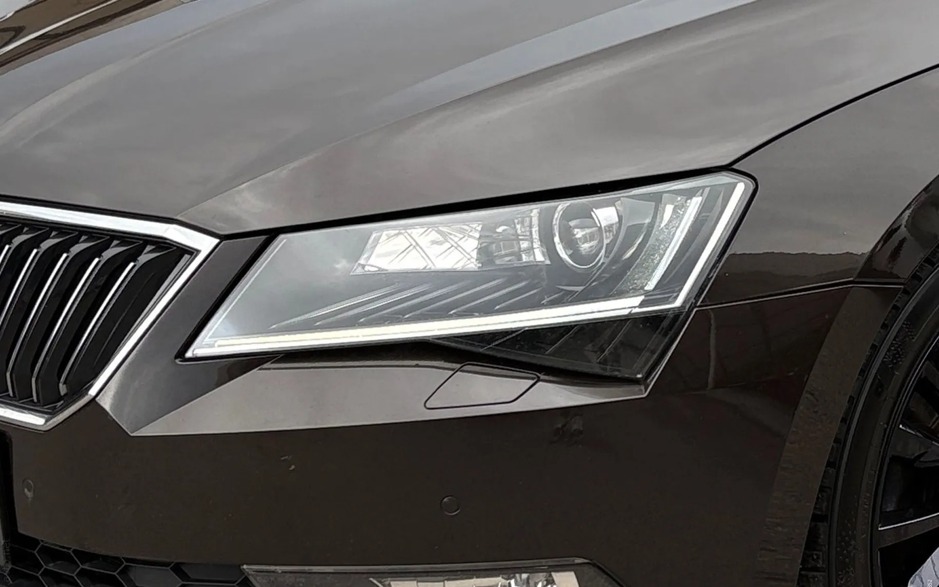 Zunanja slika - Škoda Superb - 2.0 TDI L K Combi DSG 4X4 ... - 5