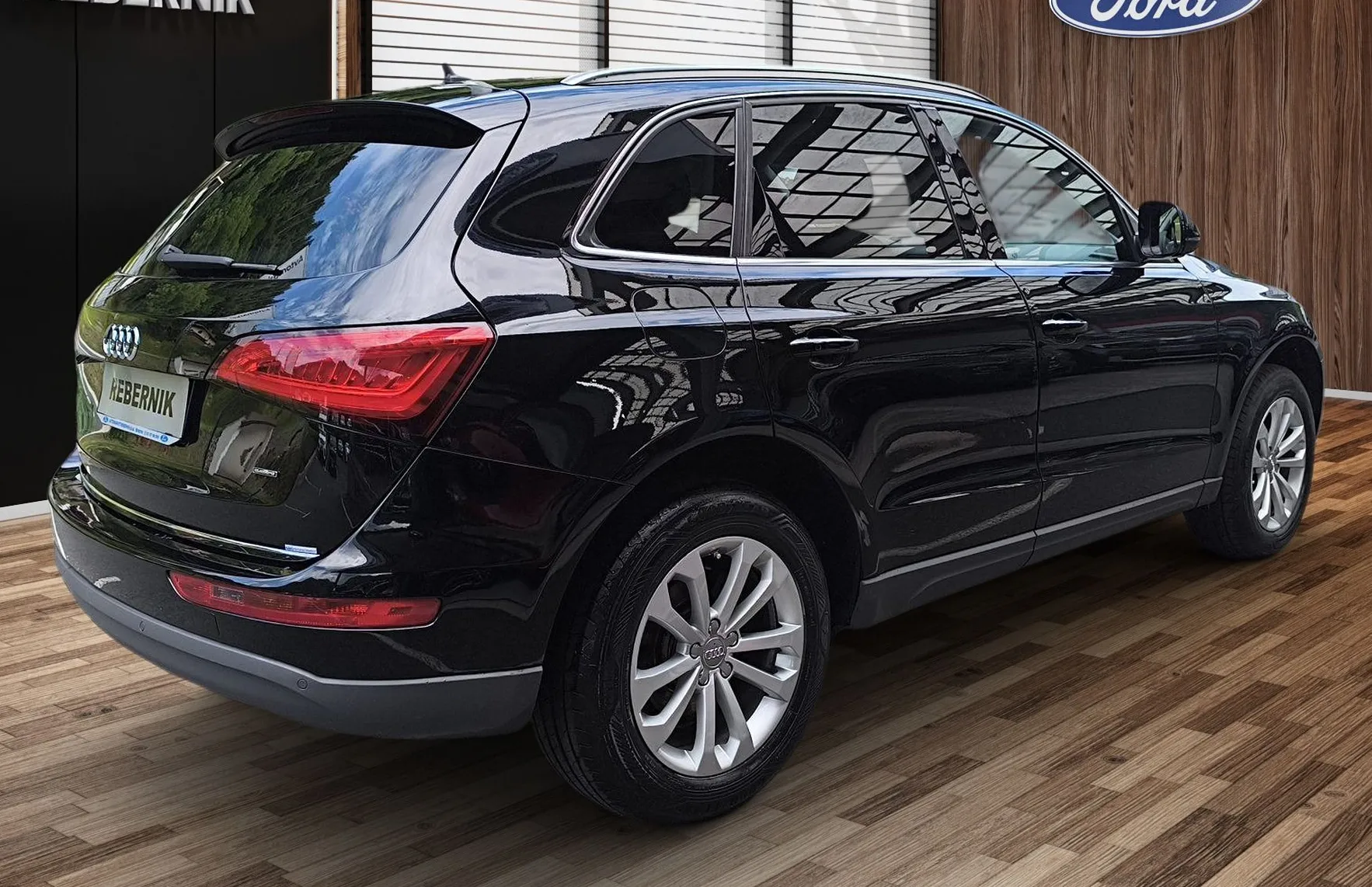 Zunanja slika - Audi Q5 - quattro 2.0 TDI Business Plus- SAMO 175 TKM - 4