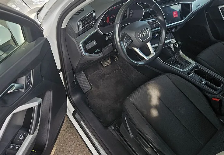 Zunanja slika - Audi Q3 - 35 TDI 150ks °S-TRONIC°°LED° °VIRTUAL° ALU - 8