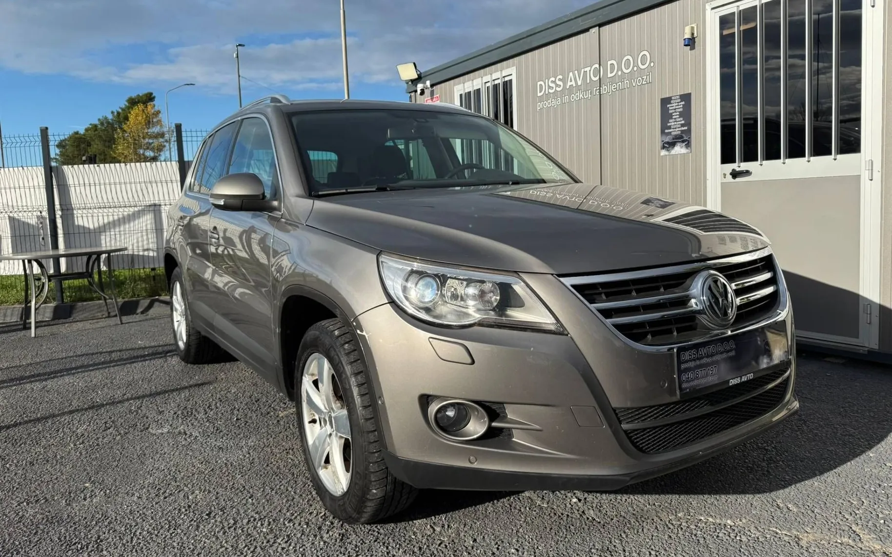 Zunanja slika - Volkswagen Tiguan - 2.0 TDI 4MOTION DSG Sport 1.LASTNIK KUP. V SLO - 5