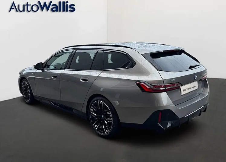 Zunanja slika - BMW i5 - M60 xDrive Touring  M-pak Pro. HUD. ACC. Vlečna - 6