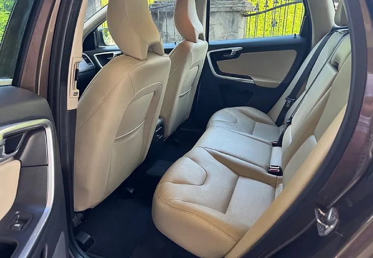Zunanja slika - Volvo XC60 - AWD D5 Summum AUT 1.LASTNIK KAMERA MEMORY VIRTUAL - 11
