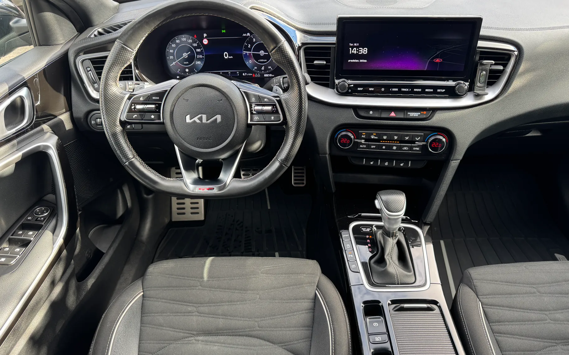 Notranja slika - KIA Ceed - KIA - 7