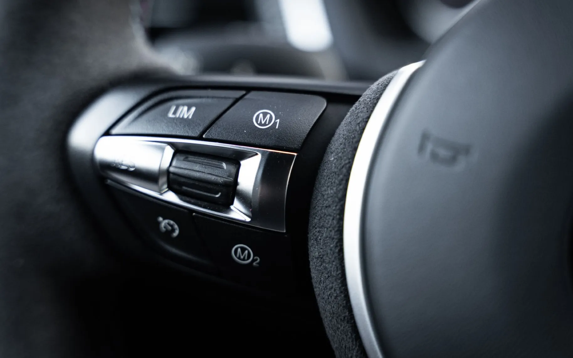 Zunanja slika - BMW M4 - Harman Kardon - LED - Alcantara - Headup - 15