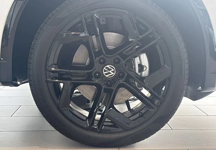 Zunanja slika - Volkswagen Tiguan - R-Line 4JOY 2.0 TDI 4M DSG - 12