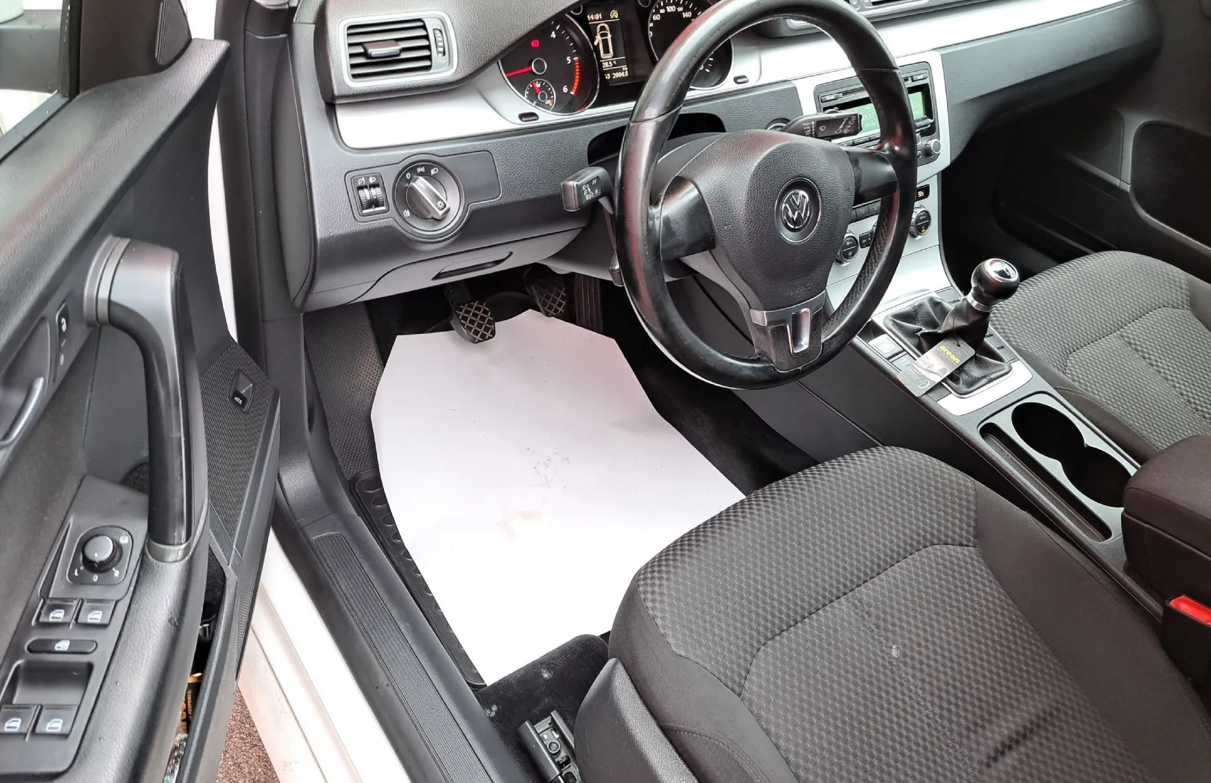 Zunanja slika - VW Passat - Variant 1.6 TDI  Comfortline -ODLIČEN- - 8