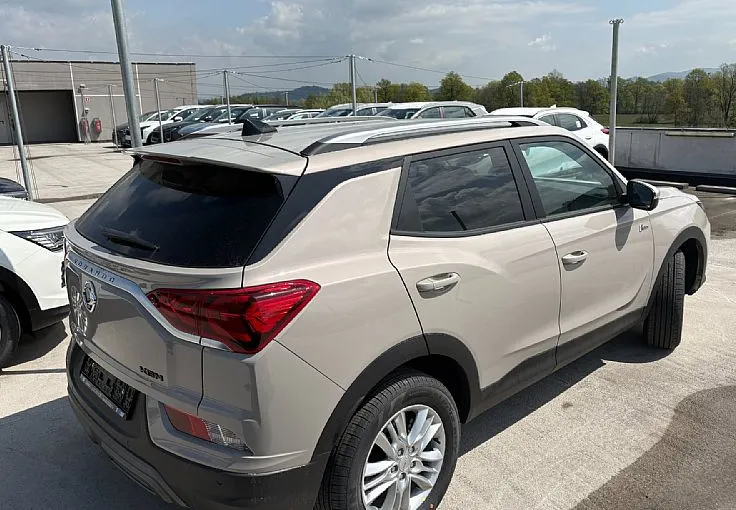 Zunanja slika - KG Mobility Korando - 1.5 T-GDI ISG Smart M T - 3