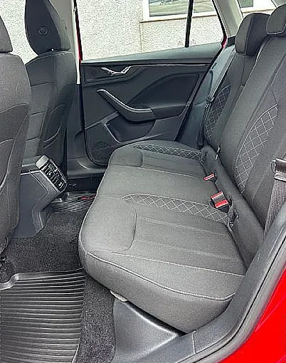 Zunanja slika - Škoda Kamiq - 1.6TDI Style.GRETJE.SEDEŽEV-KAMERA-LED-BREZ POLOGA - 9