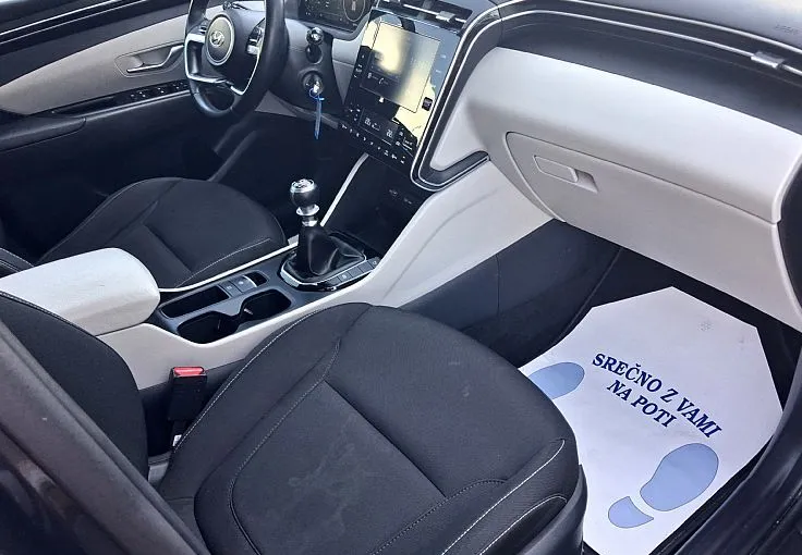 Zunanja slika - Hyundai Tucson - 1.6 T GDI Style KAMERA - PDC - VLEČNA KLJUKA - 10