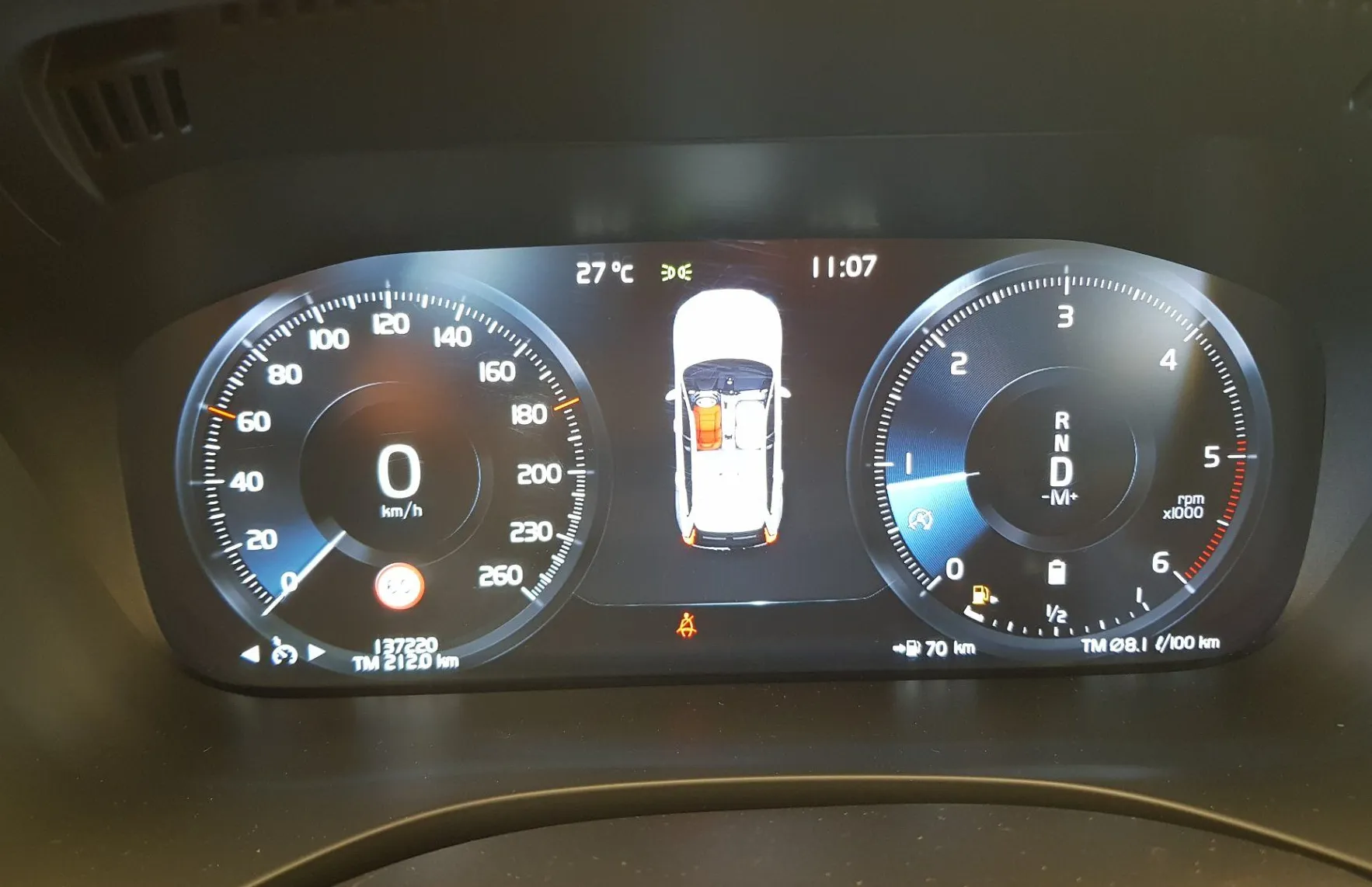 Zunanja slika - Volvo XC60 - B4D AWD Momentum Avt. - 11