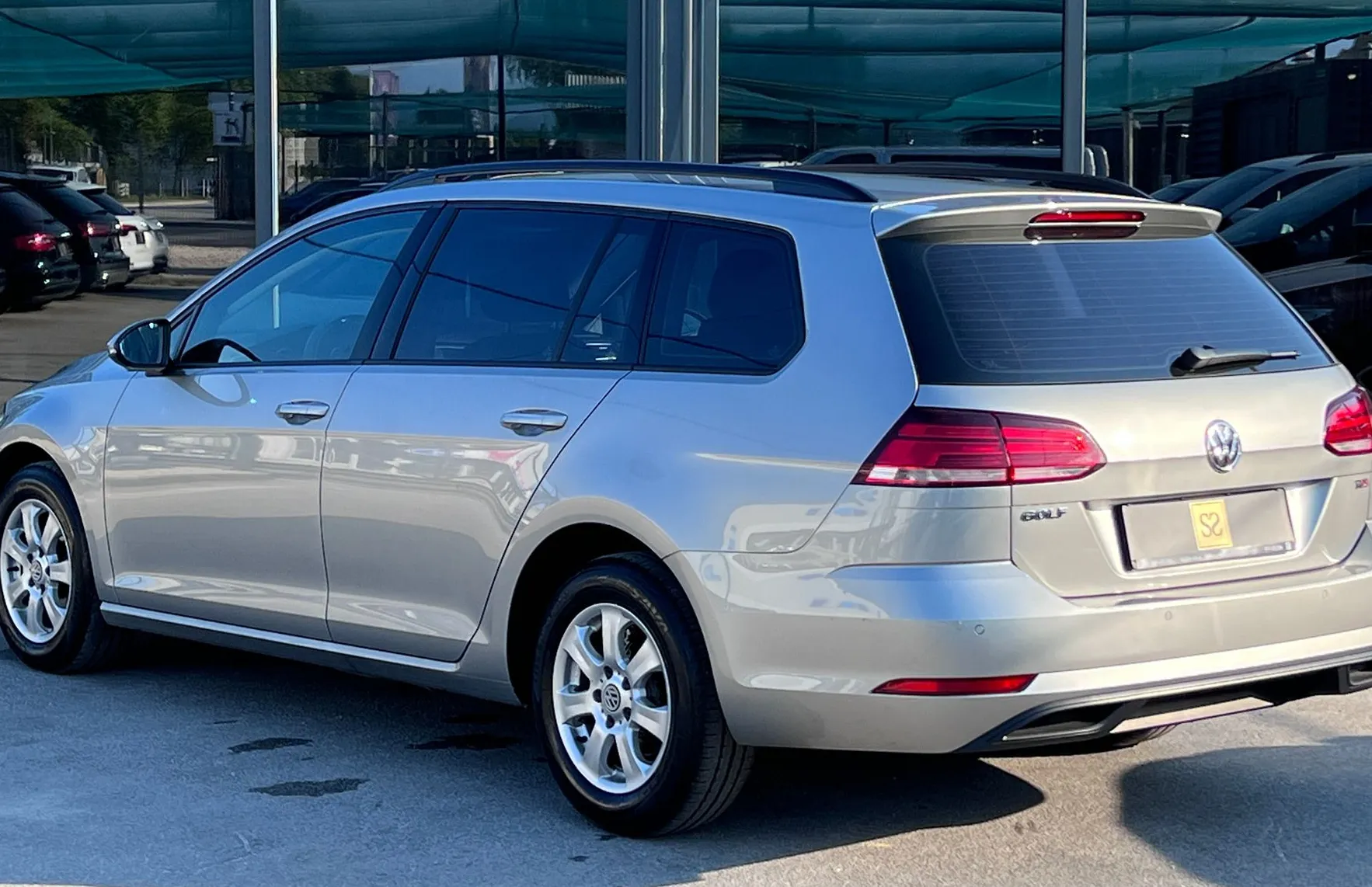 Zunanja slika - Volkswagen Golf - Variant 1.6 TDI Trendline 85 115  Park Klima Velik servis - 7