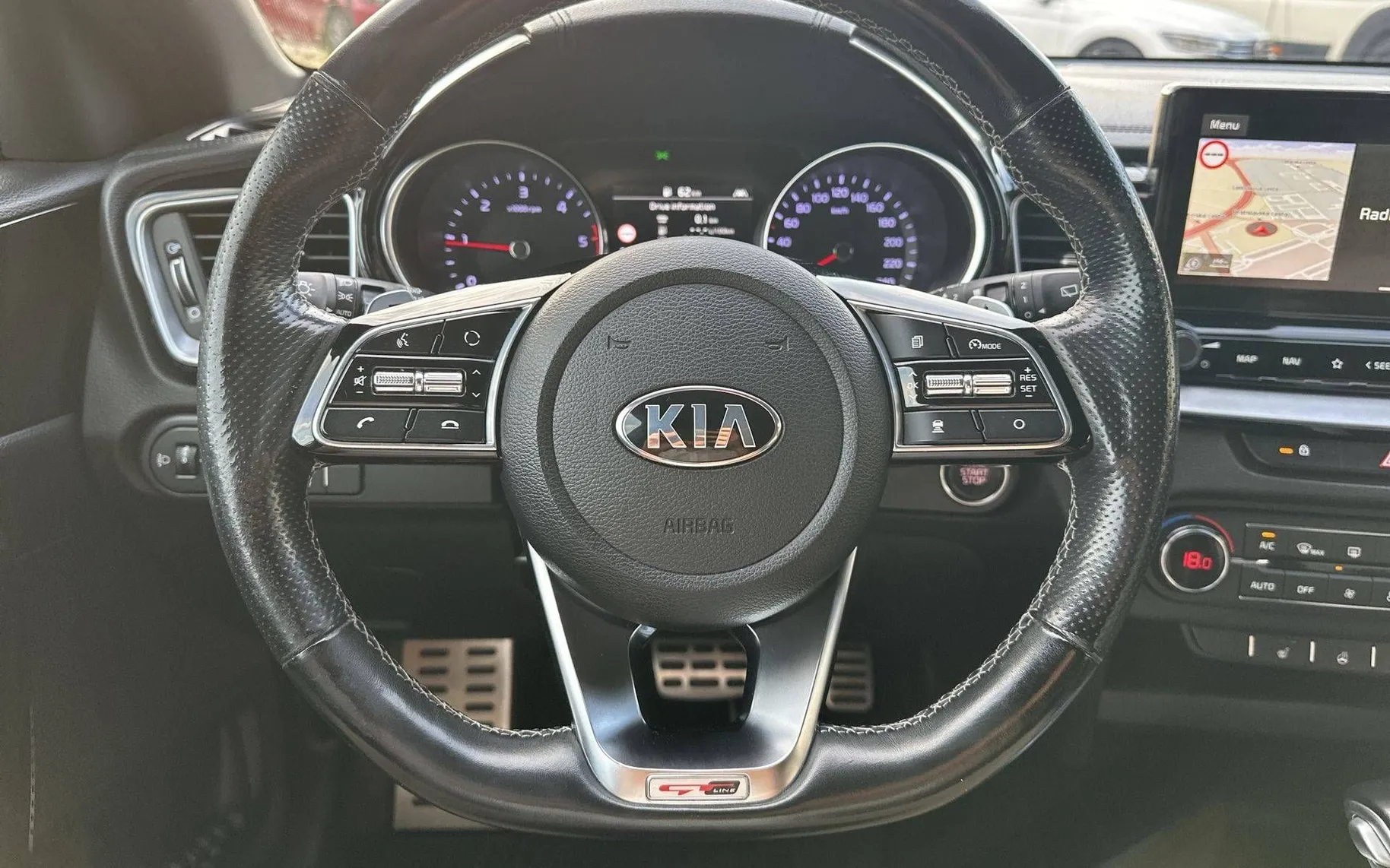 Notranja slika - KIA Proceed - 1.6 CRDI GT-LINE 7DCT - 14