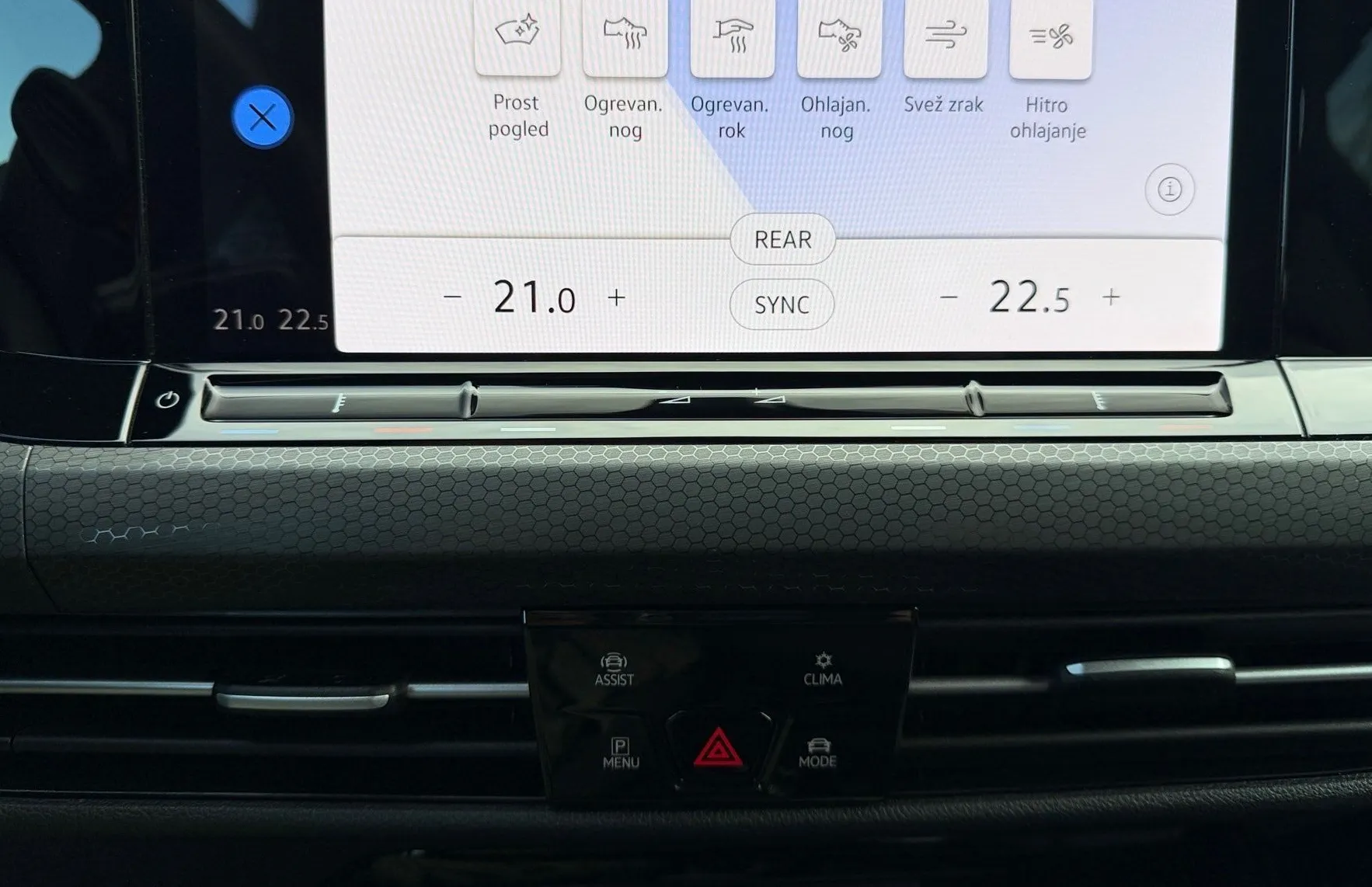 Zunanja slika - VW Golf - 2.0 TSI GTI DSG-12.700km-AppConnect-Amb.osvetlitev - 18