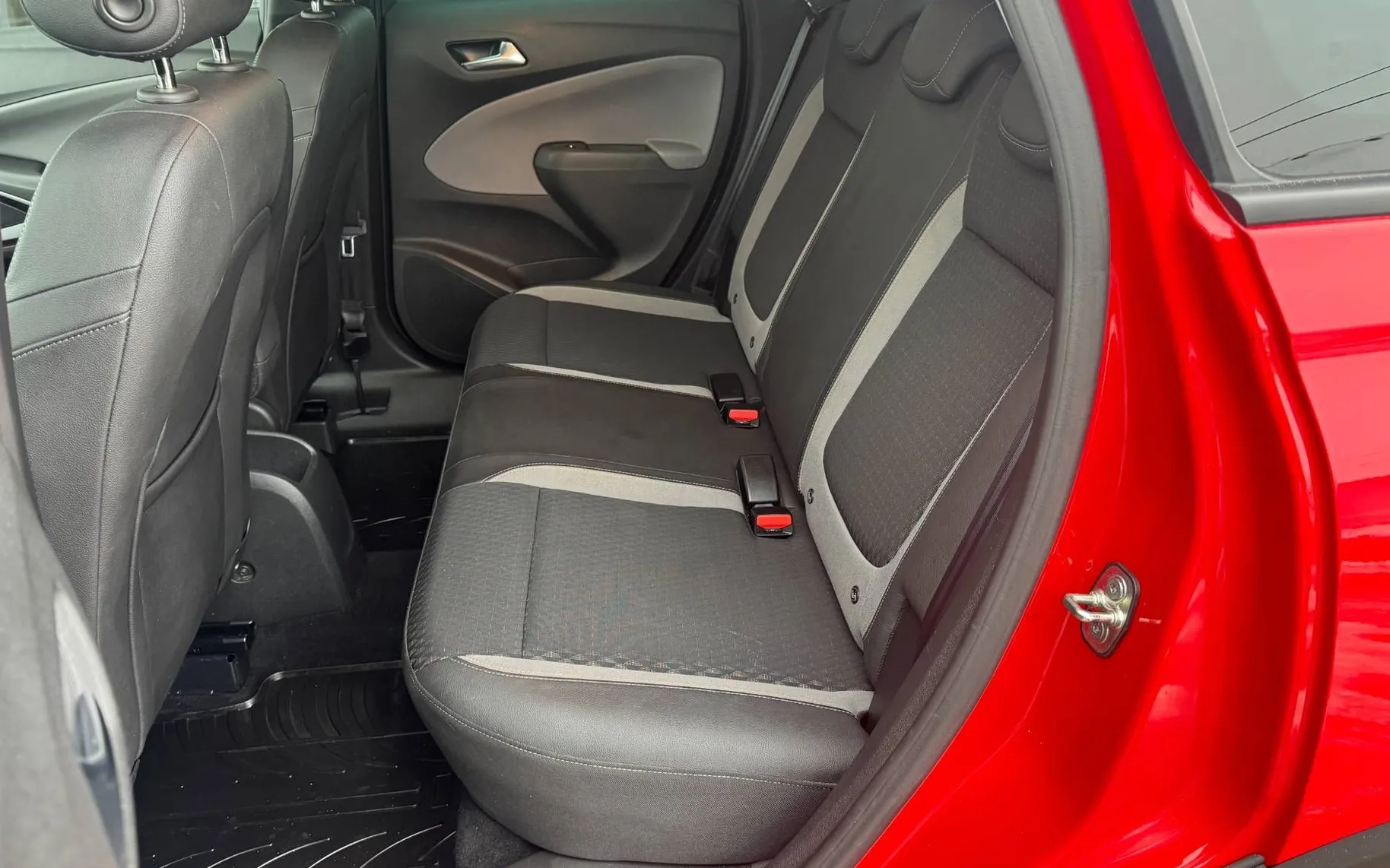 Zunanja slika - Opel Crossland X - 1.2 TURBO°INNOVATION°1.LAST°SLO°PDC°ALU°VELIK SE.. - 20