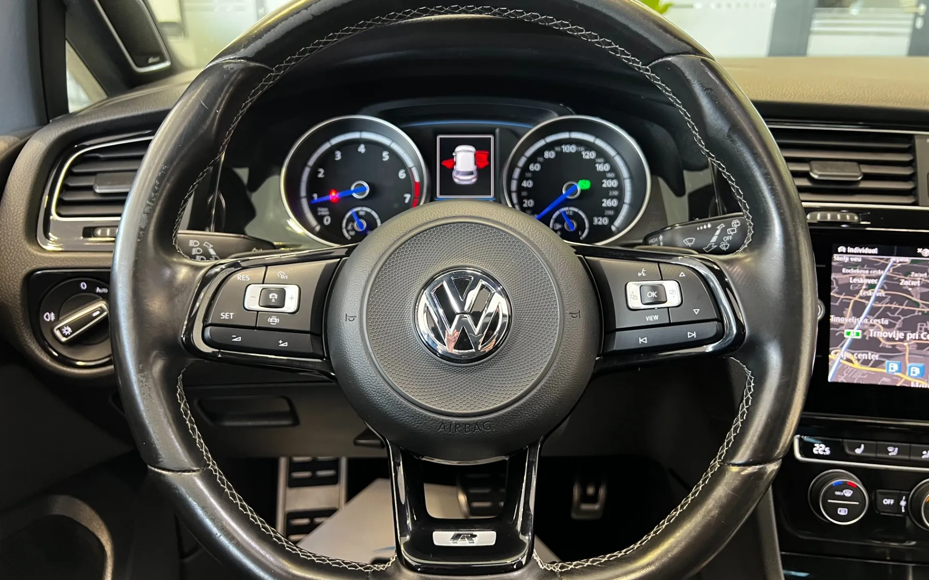 Zunanja slika - VW Golf - 2.0 TSI / TSI 4M AUT. - 11