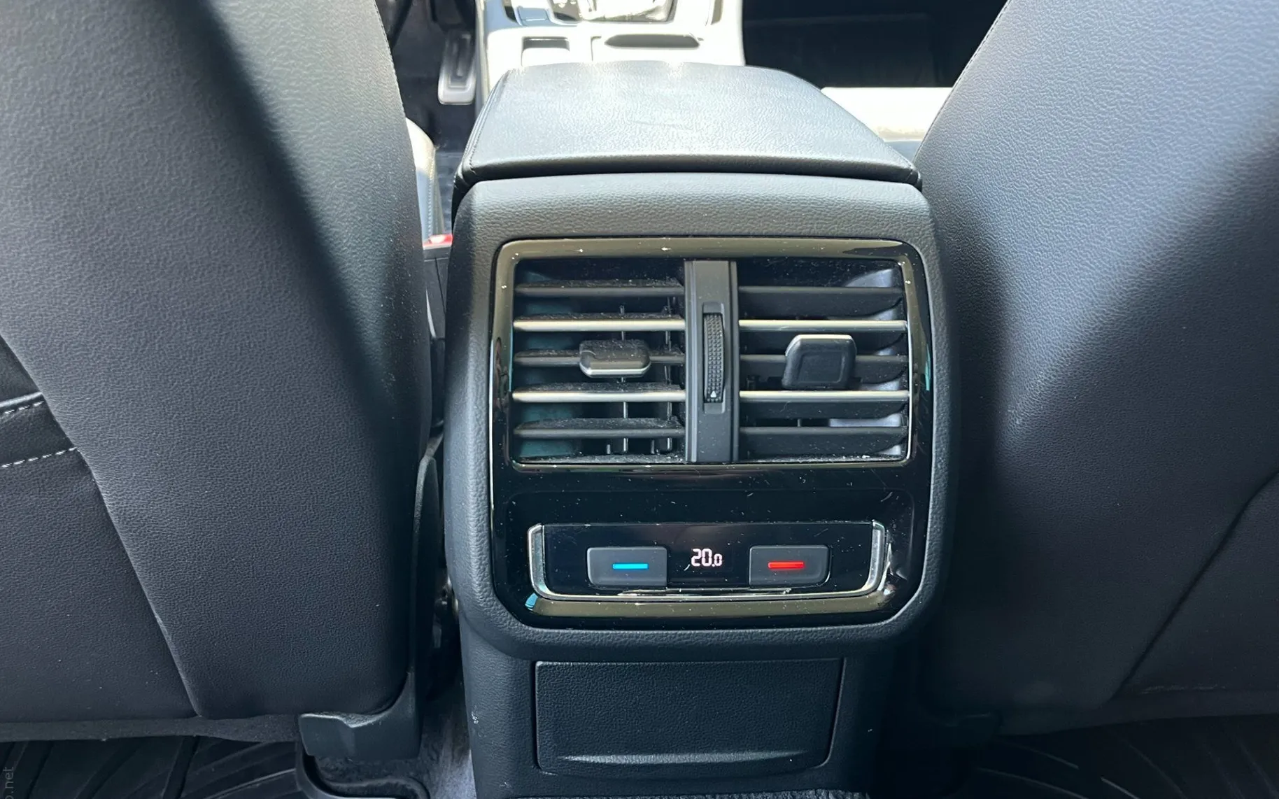 Zunanja slika - Volkswagen Passat - 2.0 TDI BMT Highline DSG.DYNA. LED.ACC.MASAŽ. - 10