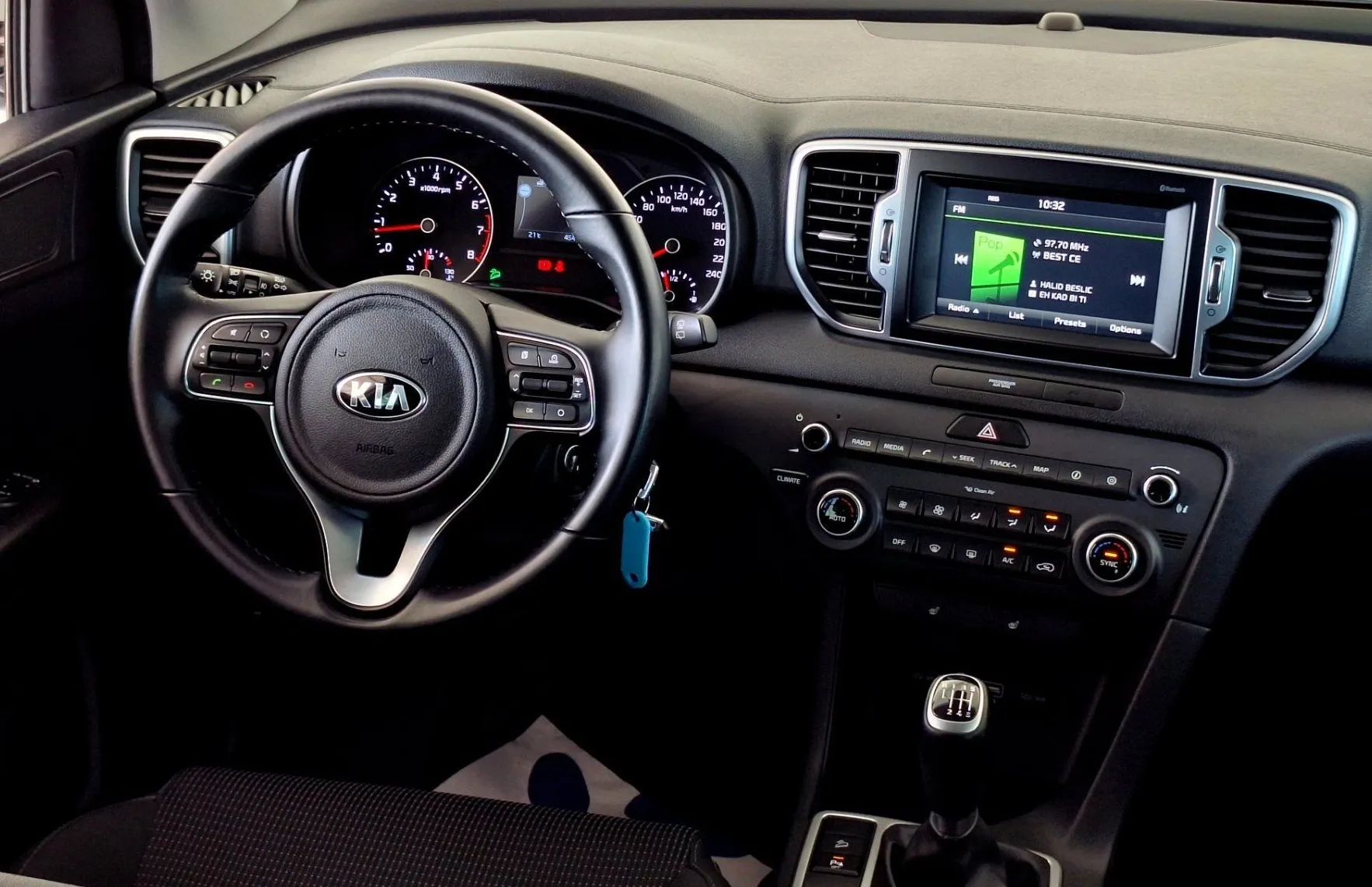 Zunanja slika - KIA Sportage - 2WD 1.6 GDI Active Eco•Slovensko vozilo•VL.KLJUK.. - 10