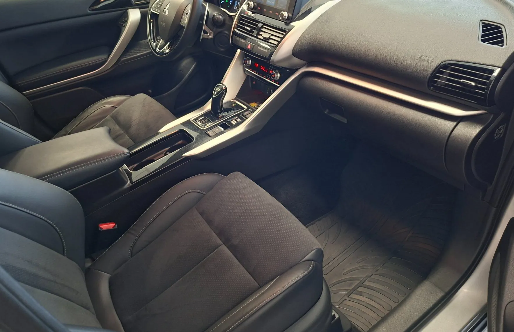 Zunanja slika - Mitsubishi Eclipse Cross - 4WD 2.4 PHEV Instyle+ CVT 1.LASTNIK-SLO-TOV.GARANC - 9